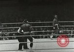 Standbild Boxkampf Deutschland, 1960, aus Sekunde 49 historischem Filmmaterial Videoclip 65675062930
