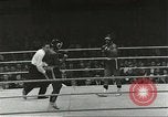 Standbild Boxkampf Deutschland, 1960, aus Sekunde 51 historischem Filmmaterial Videoclip 65675062930