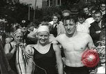 Image championnat de natation junior Holland Hollande, 1955, de la seconde 42 séquences d'archives historiques vidéo 65675062936