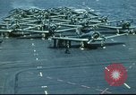Image USS Hornet pendant la bataille de Midway dans Seconde Guerre Mondiale Océan Pacifique, 1942, de la seconde 29 séquences d'archives historiques vidéo 65675062938