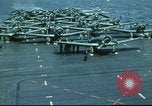 Image USS Hornet pendant la bataille de Midway dans Seconde Guerre Mondiale Océan Pacifique, 1942, de la seconde 30 séquences d'archives historiques vidéo 65675062938
