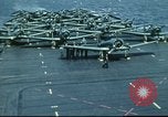 Image USS Hornet pendant la bataille de Midway dans Seconde Guerre Mondiale Océan Pacifique, 1942, de la seconde 31 séquences d'archives historiques vidéo 65675062938