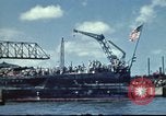 Standbild USS Nevada verlassen drydock nach Reparaturen Pearl Harbor Hawaii USA, 1942, aus Sekunde 4 historischem Filmmaterial Videoclip 65675062939