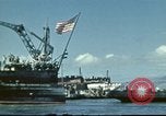 Standbild USS Nevada verlassen drydock nach Reparaturen Pearl Harbor Hawaii USA, 1942, aus Sekunde 15 historischem Filmmaterial Videoclip 65675062939