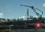 Standbild USS Nevada verlassen drydock nach Reparaturen Pearl Harbor Hawaii USA, 1942, aus Sekunde 34 historischem Filmmaterial Videoclip 65675062939