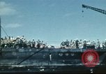 Standbild USS Nevada verlassen drydock nach Reparaturen Pearl Harbor Hawaii USA, 1942, aus Sekunde 53 historischem Filmmaterial Videoclip 65675062939