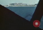 Image US Navy PBY Catalina aéronef atterrit sur l'eau Kaneohe Hawaii USA, 1942, de la seconde 54 séquences d'archives historiques vidéo 65675062941