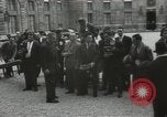 Immagine di American dignitari Parigi Francia, 1957, secondo 21 filmato di repertorio 65675062964