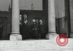 Immagine di American dignitari Parigi Francia, 1957, secondo 30 filmato di repertorio 65675062964