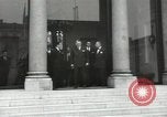 Immagine di American dignitari Parigi Francia, 1957, secondo 31 filmato di repertorio 65675062964