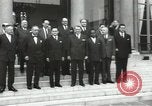Immagine di American dignitari Parigi Francia, 1957, secondo 39 filmato di repertorio 65675062964