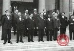 Immagine di American dignitari Parigi Francia, 1957, secondo 46 filmato di repertorio 65675062964