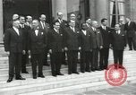 Immagine di American dignitari Parigi Francia, 1957, secondo 52 filmato di repertorio 65675062964