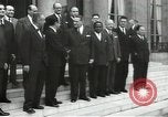Immagine di American dignitari Parigi Francia, 1957, secondo 58 filmato di repertorio 65675062964