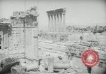 Standbild Baalbek Ruinen Libanon, 1945, aus Sekunde 57 historischem Filmmaterial Videoclip 65675062966