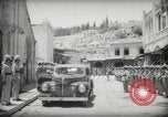 Immagine di L'emiro e funzionari frequentare le preghiere del venerdì Amman Transgiordania, 1945, secondo 12 filmato di repertorio 65675062977