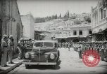 Immagine di L'emiro e funzionari frequentare le preghiere del venerdì Amman Transgiordania, 1945, secondo 15 filmato di repertorio 65675062977