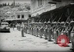 Immagine di L'emiro e funzionari frequentare le preghiere del venerdì Amman Transgiordania, 1945, secondo 29 filmato di repertorio 65675062977