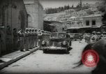 Immagine di L'emiro e funzionari frequentare le preghiere del venerdì Amman Transgiordania, 1945, secondo 40 filmato di repertorio 65675062977