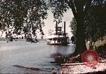 Standbild Dampfgarer Mark Twain United States USA, 1942, aus Sekunde 12 historischem Filmmaterial Videoclip 65675062988