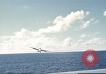 Image des segments de 1942 documentaire sur la bataille de Midway Océan Pacifique, 1942, de la seconde 25 séquences d'archives historiques vidéo 65675062996