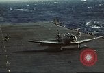 Immagine di US Navy aerei operativi nella battaglia di Midway Oceano Pacifico, 1942, secondo 22 filmato di repertorio 65675063000