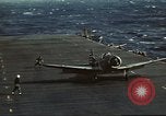 Immagine di US Navy aerei operativi nella battaglia di Midway Oceano Pacifico, 1942, secondo 23 filmato di repertorio 65675063000