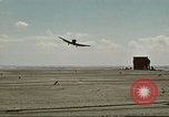 Immagine di US Navy aerei operativi nella battaglia di Midway Oceano Pacifico, 1942, secondo 52 filmato di repertorio 65675063000