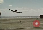 Immagine di US Navy aerei operativi nella battaglia di Midway Oceano Pacifico, 1942, secondo 55 filmato di repertorio 65675063000