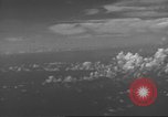 Standbild Bombardierung von Ballale Insel Ballale Salomonen, 1943, aus Sekunde 9 historischem Filmmaterial Videoclip 65675063012