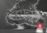 Standbild Bombardierung von Ballale Insel Ballale Salomonen, 1943, aus Sekunde 28 historischem Filmmaterial Videoclip 65675063012
