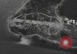 Standbild Bombardierung von Ballale Insel Ballale Salomonen, 1943, aus Sekunde 39 historischem Filmmaterial Videoclip 65675063012
