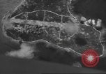Standbild Bombardierung von Ballale Insel Ballale Salomonen, 1943, aus Sekunde 40 historischem Filmmaterial Videoclip 65675063012
