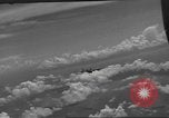 Standbild Bombardierung von Ballale Insel Ballale Salomonen, 1943, aus Sekunde 51 historischem Filmmaterial Videoclip 65675063012