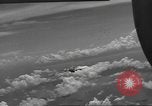 Standbild Bombardierung von Ballale Insel Ballale Salomonen, 1943, aus Sekunde 54 historischem Filmmaterial Videoclip 65675063012