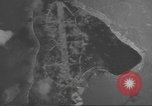 Standbild Bombardierung von Ballale Insel Ballale Salomonen, 1943, aus Sekunde 37 historischem Filmmaterial Videoclip 65675063013