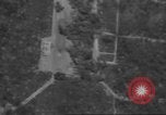 Standbild Bombardierung von Ballale Insel Ballale Salomonen, 1943, aus Sekunde 59 historischem Filmmaterial Videoclip 65675063013