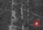 Standbild Bombardierung von Ballale Insel Ballale Salomonen, 1943, aus Sekunde 60 historischem Filmmaterial Videoclip 65675063013