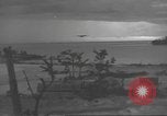 Standbild USA Flugzeuge Insel Ballale Salomonen, 1943, aus Sekunde 3 historischem Filmmaterial Videoclip 65675063014