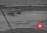 Standbild USA Flugzeuge Insel Ballale Salomonen, 1943, aus Sekunde 16 historischem Filmmaterial Videoclip 65675063014