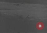 Standbild USA Flugzeuge Insel Ballale Salomonen, 1943, aus Sekunde 18 historischem Filmmaterial Videoclip 65675063014