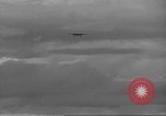 Standbild USA Flugzeuge Insel Ballale Salomonen, 1943, aus Sekunde 19 historischem Filmmaterial Videoclip 65675063014