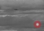 Standbild USA Flugzeuge Insel Ballale Salomonen, 1943, aus Sekunde 22 historischem Filmmaterial Videoclip 65675063014