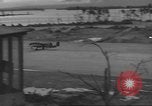 Standbild USA Flugzeuge Insel Ballale Salomonen, 1943, aus Sekunde 28 historischem Filmmaterial Videoclip 65675063014
