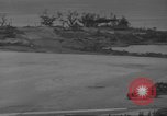 Standbild USA Flugzeuge Insel Ballale Salomonen, 1943, aus Sekunde 30 historischem Filmmaterial Videoclip 65675063014