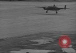 Standbild USA Flugzeuge Insel Ballale Salomonen, 1943, aus Sekunde 33 historischem Filmmaterial Videoclip 65675063014