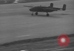 Standbild USA Flugzeuge Insel Ballale Salomonen, 1943, aus Sekunde 35 historischem Filmmaterial Videoclip 65675063014