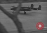 Standbild USA Flugzeuge Insel Ballale Salomonen, 1943, aus Sekunde 36 historischem Filmmaterial Videoclip 65675063014