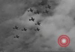 Standbild USA Flugzeuge Insel Ballale Salomonen, 1943, aus Sekunde 51 historischem Filmmaterial Videoclip 65675063014