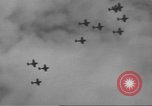Standbild USA Flugzeuge Insel Ballale Salomonen, 1943, aus Sekunde 53 historischem Filmmaterial Videoclip 65675063014